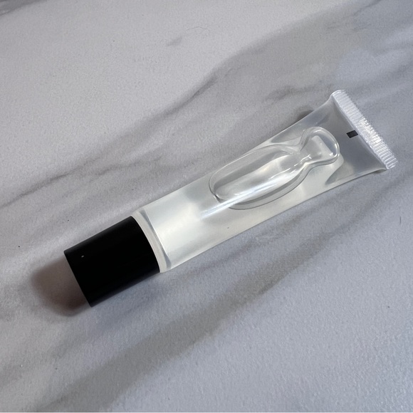 NEW Pat McGrath Labs Clear Vinyl Lipgloss - Picture 3 of 6